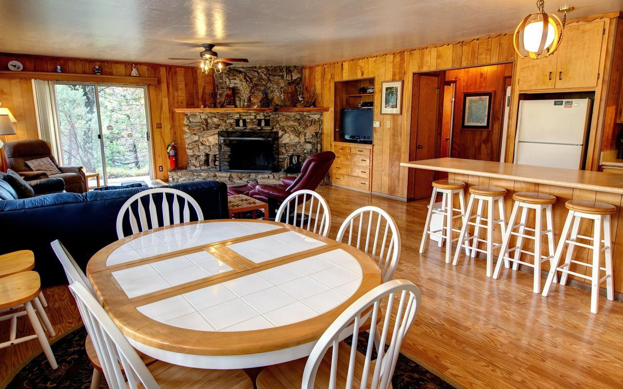 17A Longview Villa Wawona Room photo
